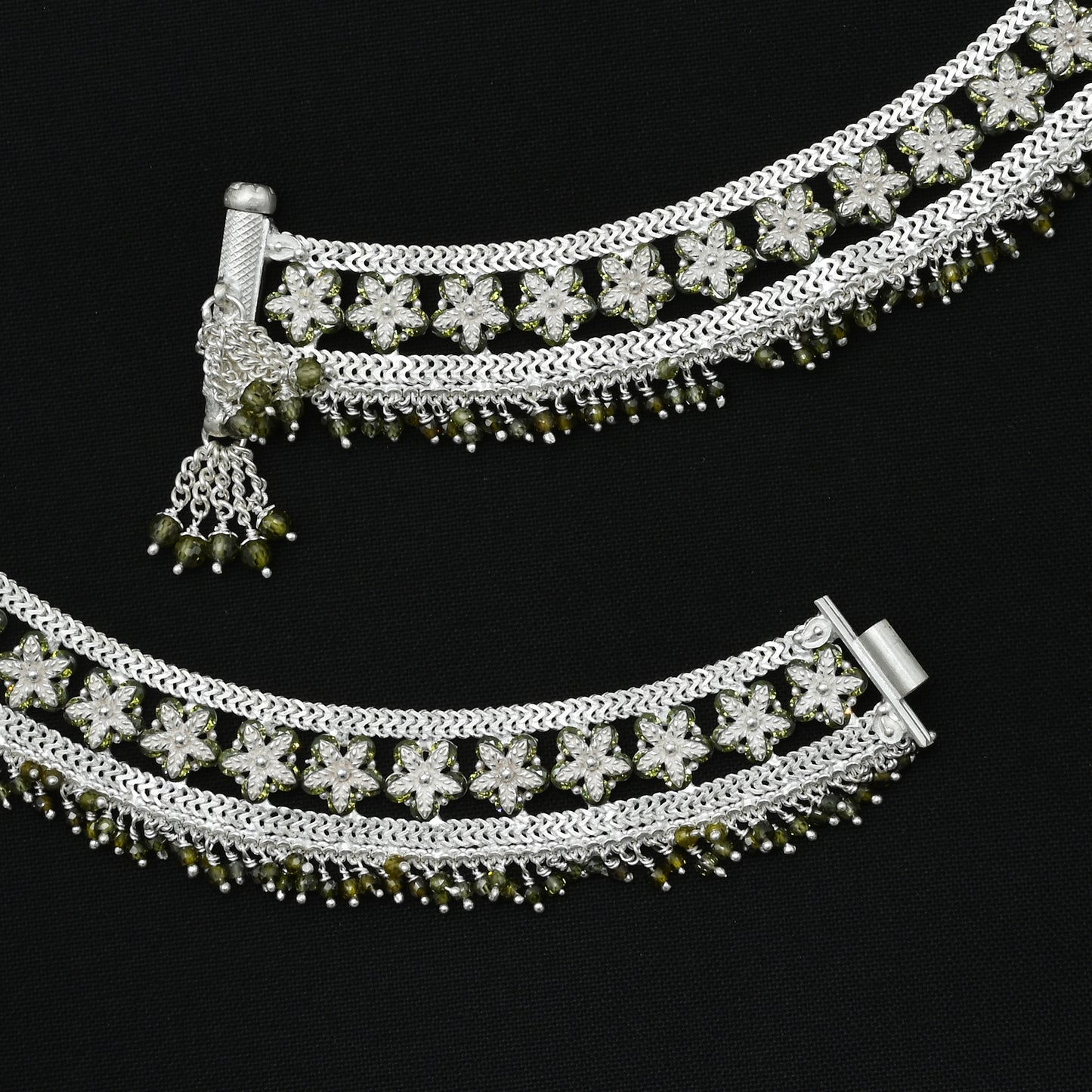 Shop for Expensive Vintage Dazzling Green Floral Bridal Silver Payal