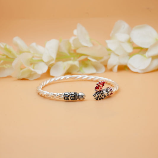 Chhatrapati Shivaji Maharaj Silver Kada: A Legacy of Royalty and Valor