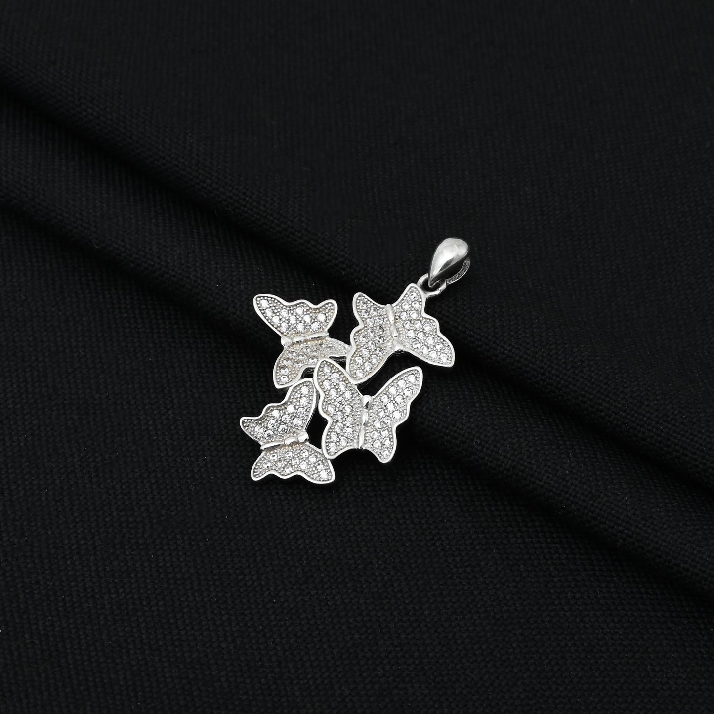 Stylish Silver Pendant in the Shape of a Shiny Butterfly