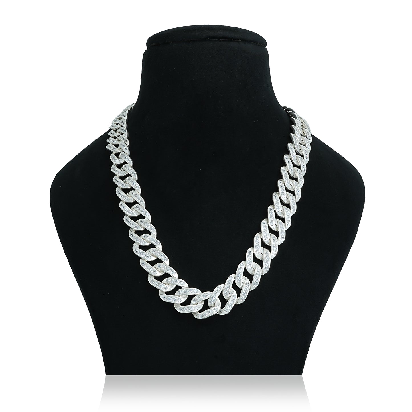 Thick silver Cuban chain with a modern elegance
