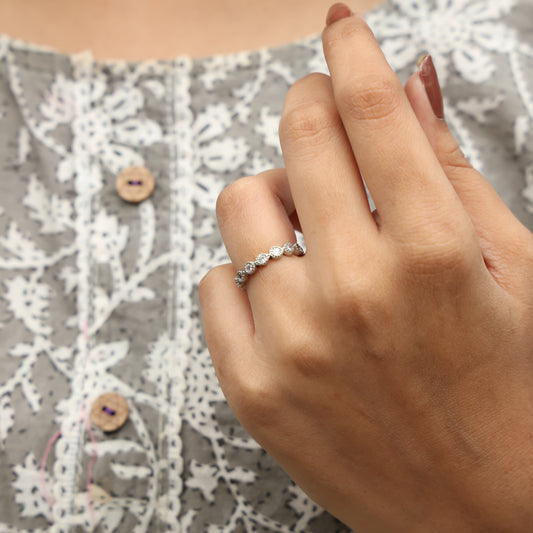 Silver Ring in Link Design