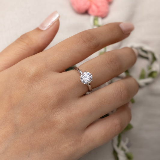 Luxury Sterling Silver Solitaire Ring for Women