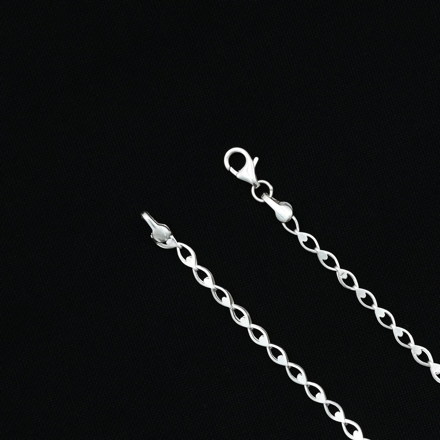 Beautiful silver chain featuring Jai Shree Shyam pendant.