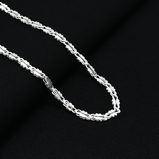 Elegant sterling silver chain pendant for men's fashion.