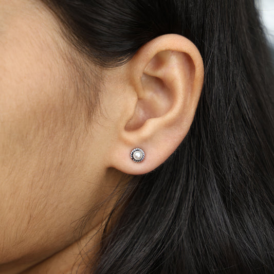Classic Pearl Silver Studs
