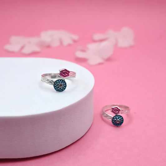 Blue-Detail Flower Silver Toe Ring with Stone