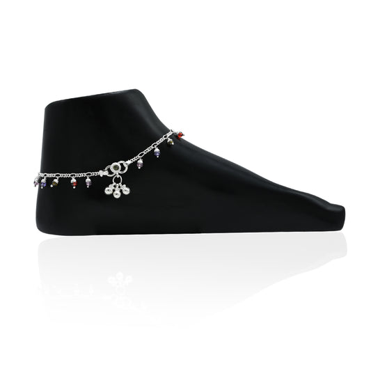 Charming silver anklet with a stunning chain and colorful gemstones, perfect for a stylish look