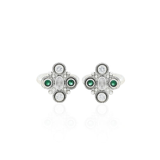 Sleek silver toe rings with a minimalist design for a touch of glamour