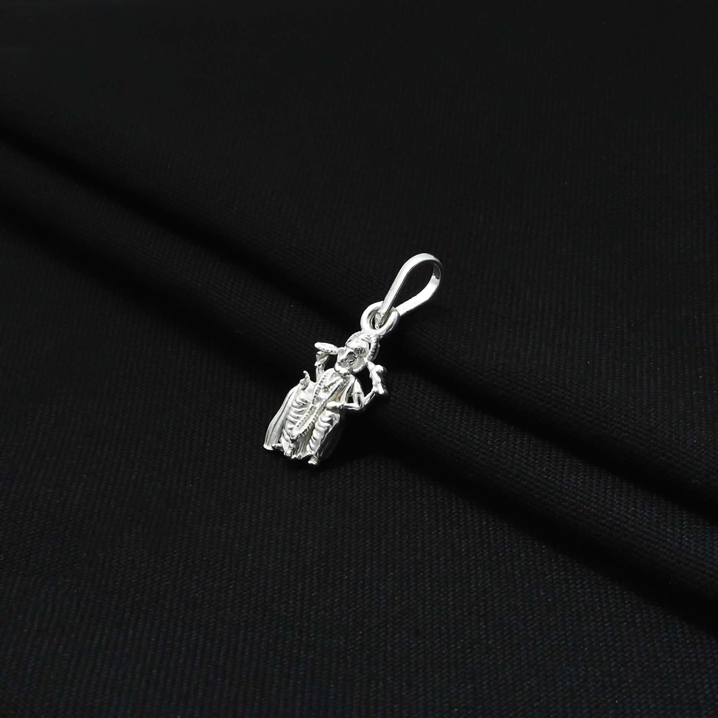 Charming silver pendant with a standing Ganesh Ji for spiritual symbolism