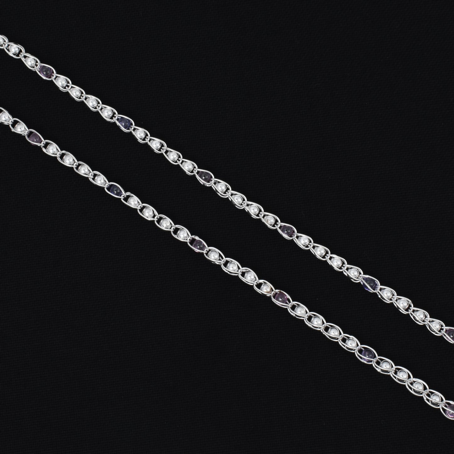 Beautiful silver payal with finely crafted bead details for a traditional charm