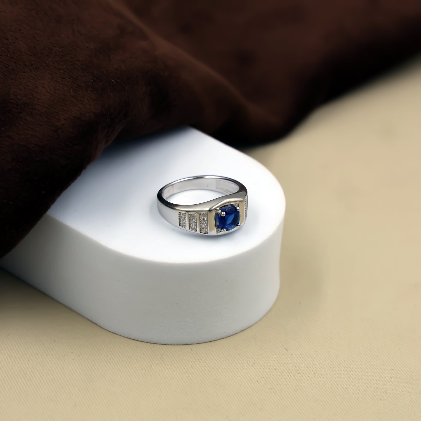 Stylish silver ring with vibrant blue stone