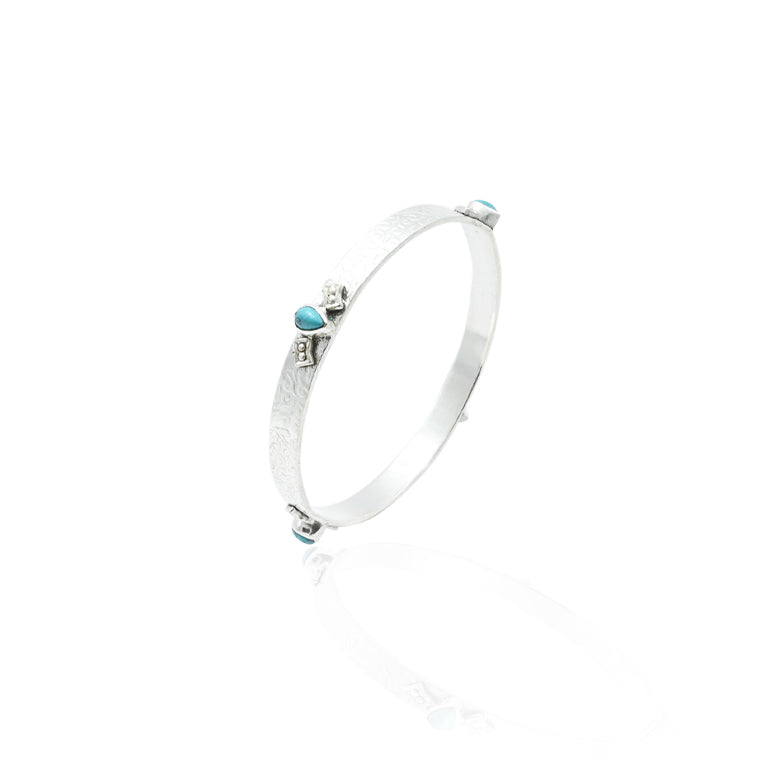 Stylish Silver Kada with Sharp Aqua Colour Design