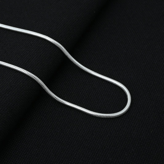 Elegant silver chain with a timeless 'Love Forever' theme