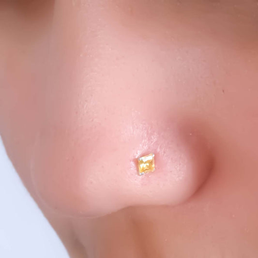 Silver Beautiful Square Yellow Gem Nosepin