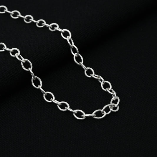 Stylish silver chain for boys featuring a unique round connecting design
