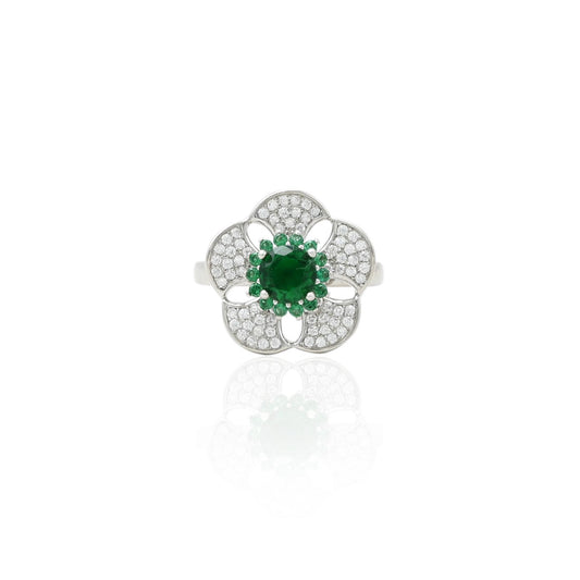 Silver ring featuring a beautiful textured design, with a floating effect for a modern and elegant look.