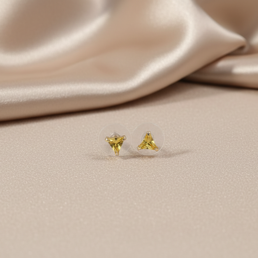 Color Your Spark Triangle Stones Unisex Silver Earrings in Vibrant lung