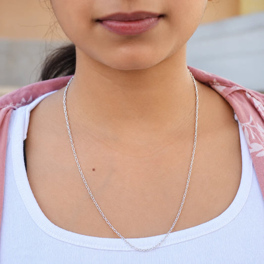 Elegant Silver Oval Link Chain Necklace for Women