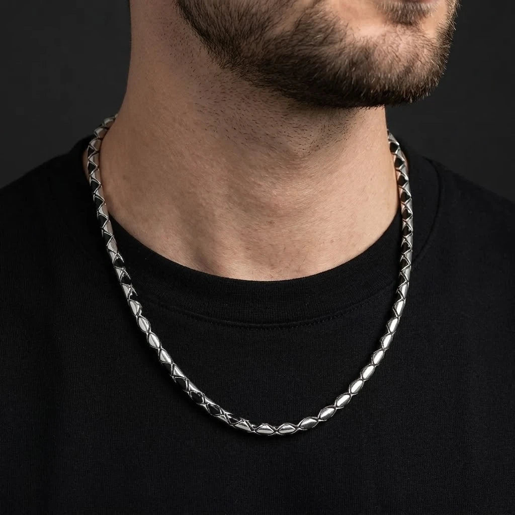 Elegant Textured Silver Chain For Boys