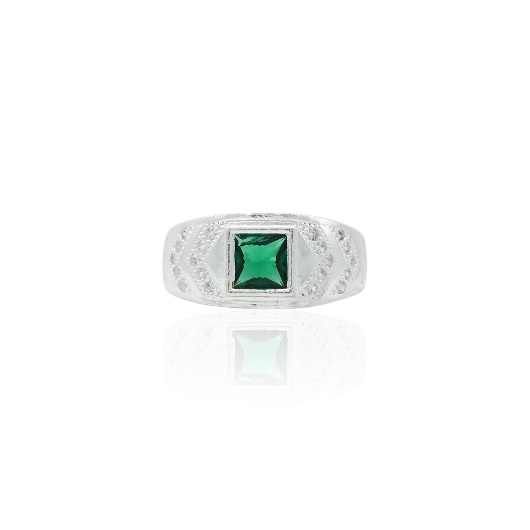 Silver Exquisite Green Stoned Boys Ring – Khushbu Jewellers