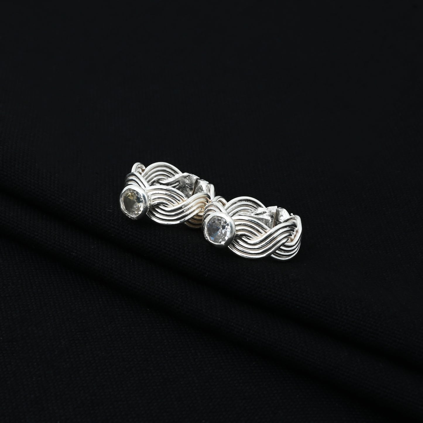 Silver Center CZ Gem Stone with Wave Design Bichhiya for Girls