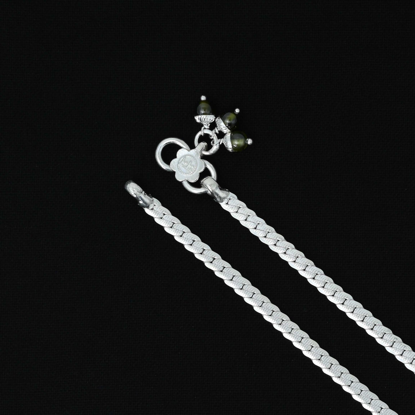 Silver anklet for girls with a beautiful connecting chain design