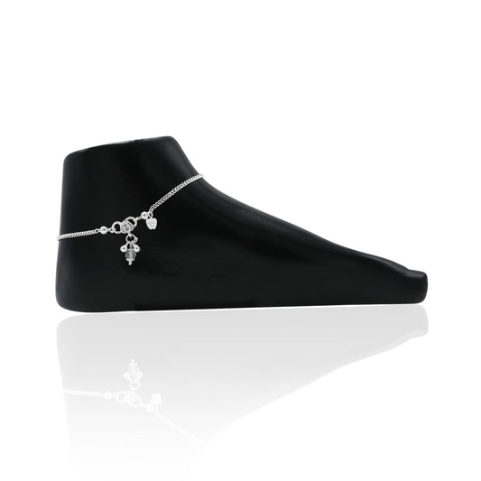 Elegant silver anklets designed for daily fashion and style