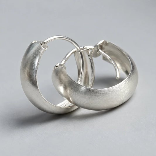 Classic Curve Silver Bali – Minimal Plain Hoop Earring