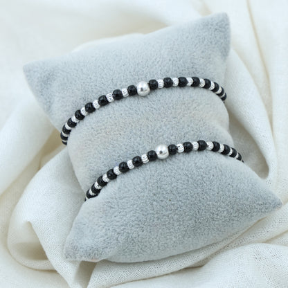 Silver Line Moti & Black Buds Bracelet
