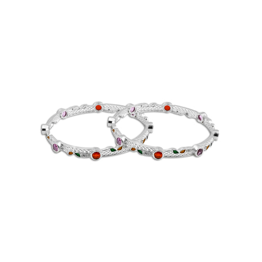 Stylish silver bangle set, a must-have addition to your jewelry collection for a chic and fashionable look.