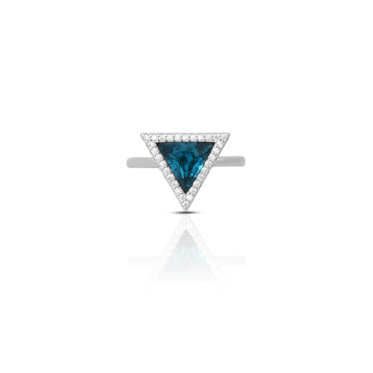 925 silver ring for her featuring a unique triangular blue stone with a sleek design.