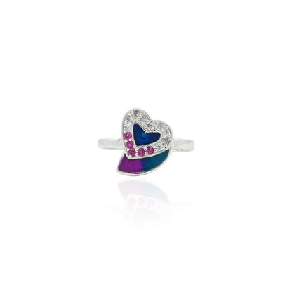 Silver ring featuring a glamorous blue heart-shaped gemstone, symbolizing eternal love and elegance.