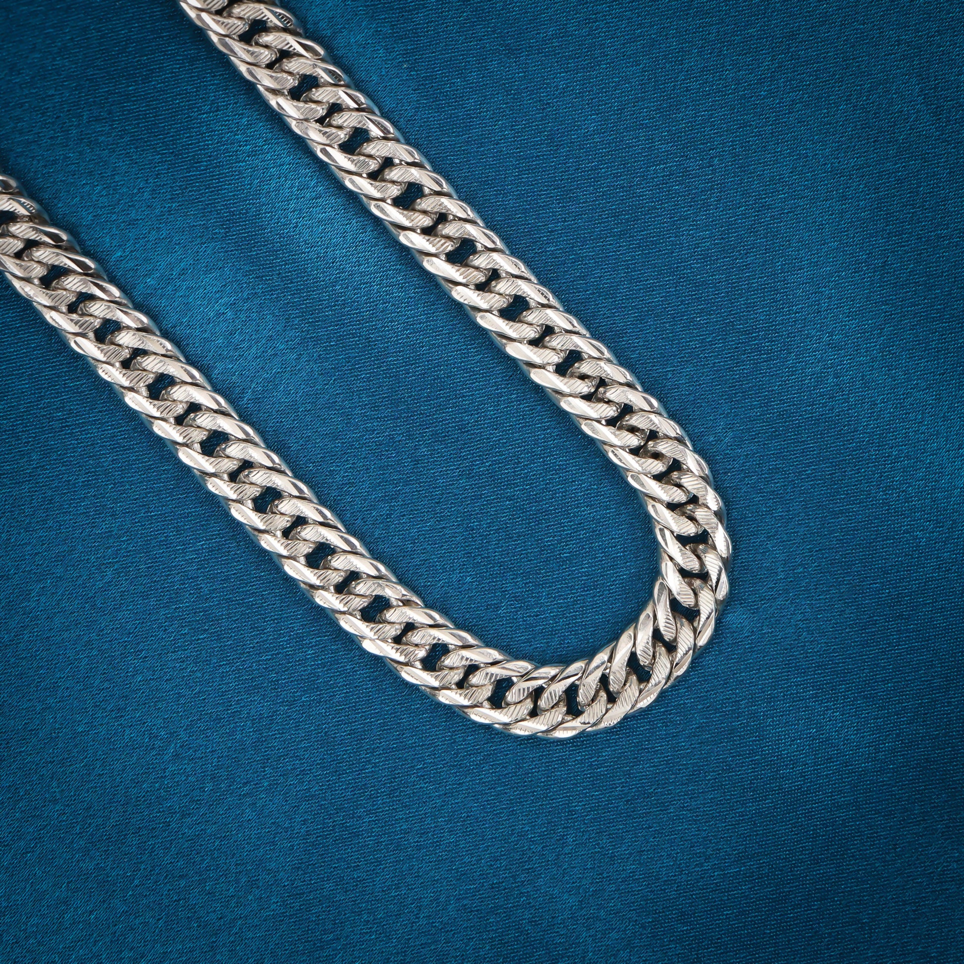 Stylish Thick Silver Cuban Chain