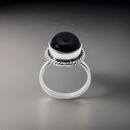 Stylish black gemstone ring in sterling silver.