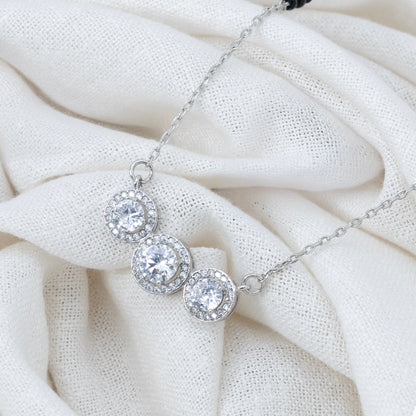 Classic Silver Mangalsutra Featuring Stones and Beads