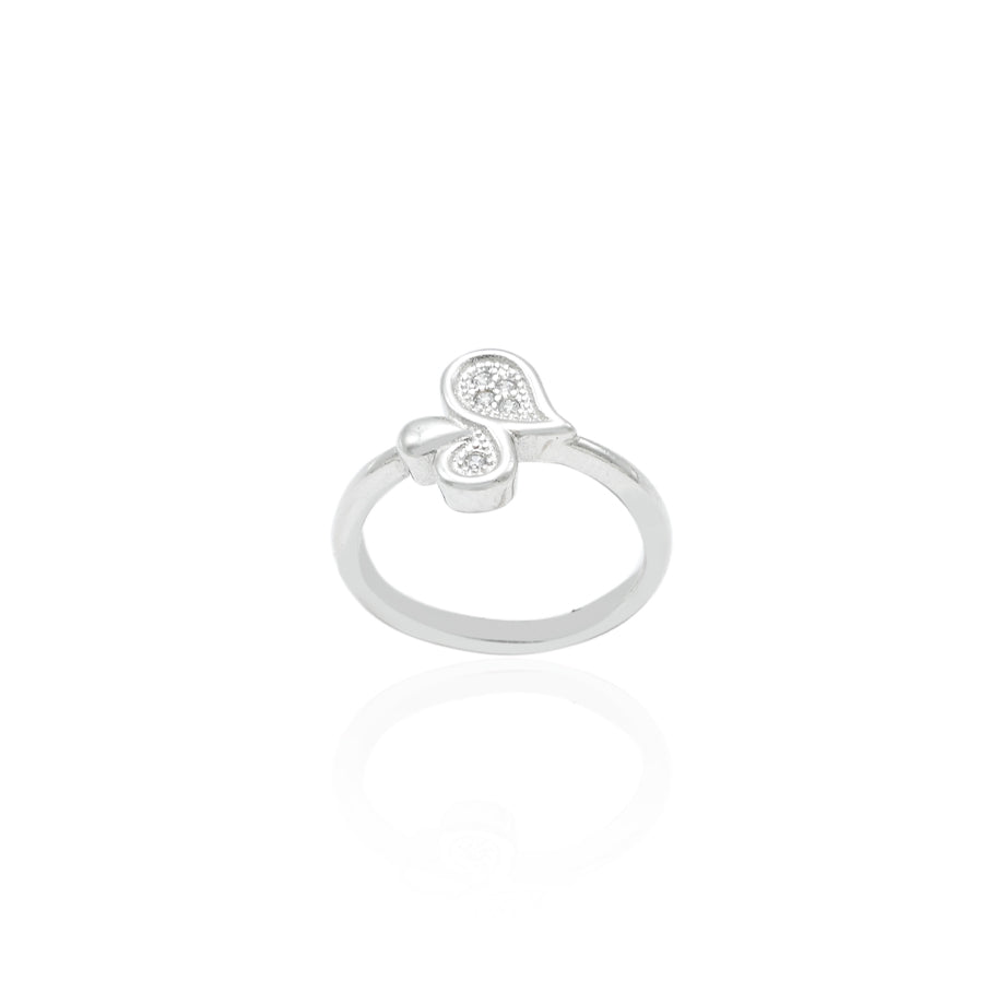 Silver ring featuring a dual-show design for a perfect and balanced look.