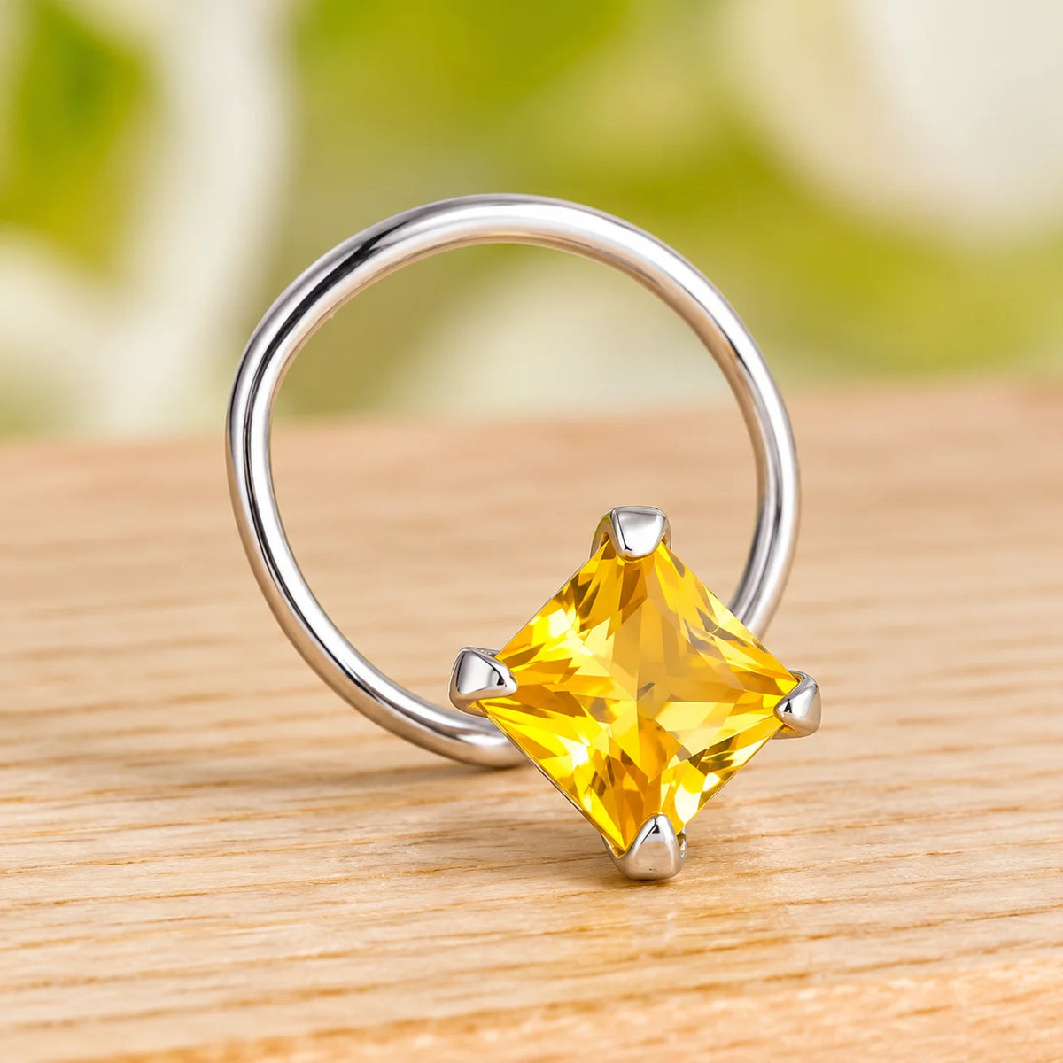 Silver Beautiful Square Yellow Gem Nosepin