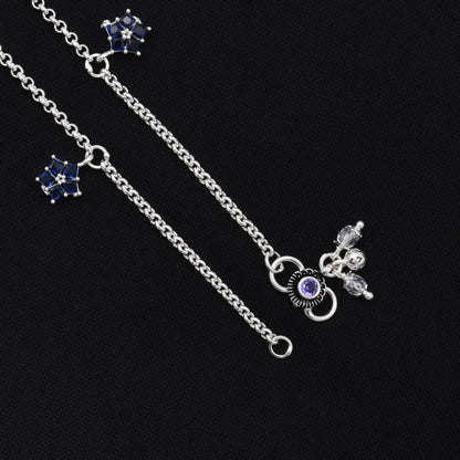 Classy silver anklet for him with a unique flower design