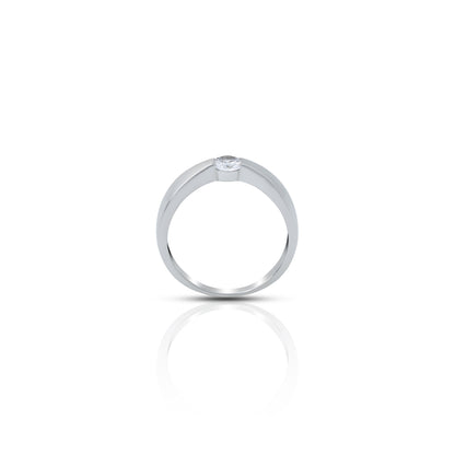 Charming sterling silver ring with a dazzling round American diamond.