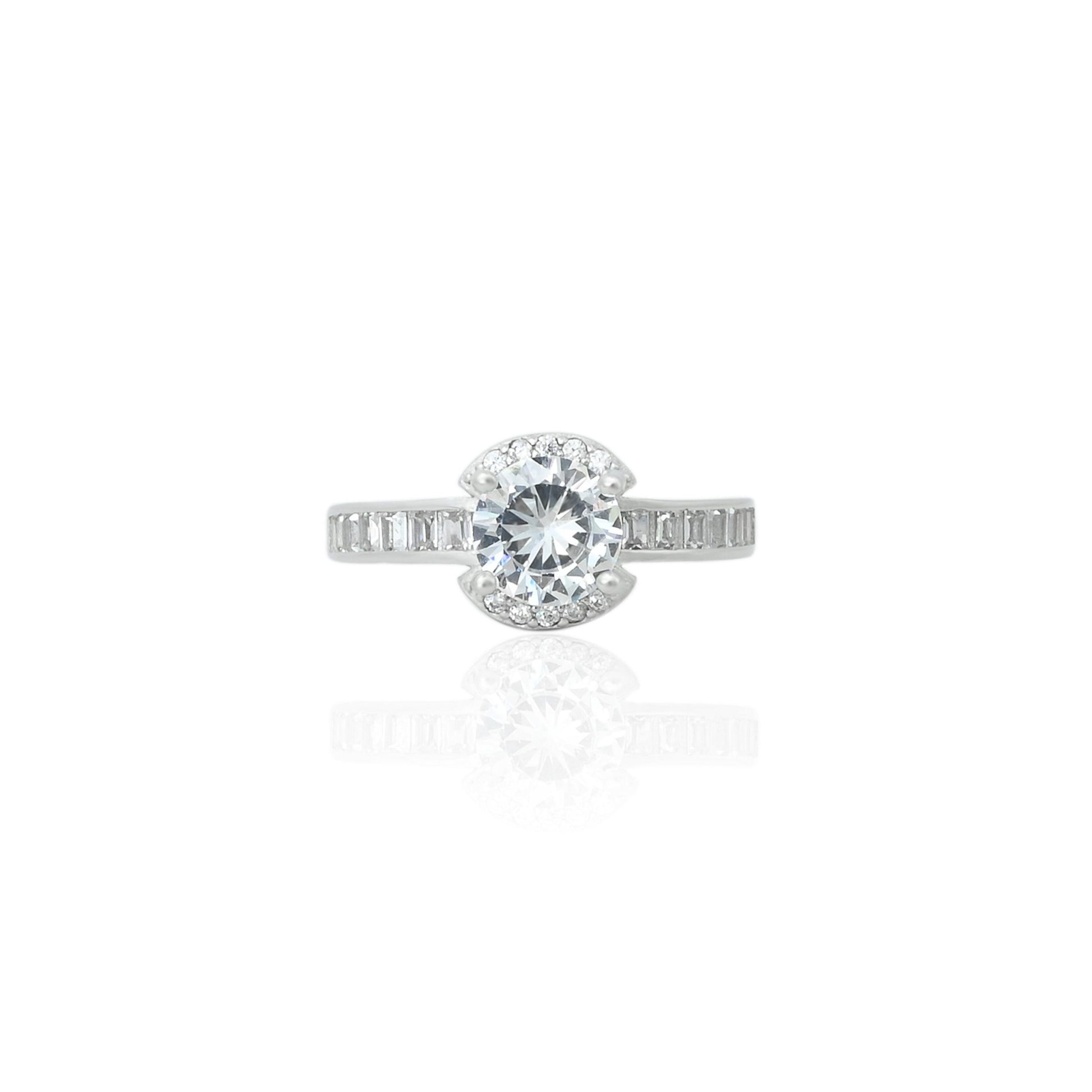 925 silver solitaire ring for women featuring a bold, statement-making design.