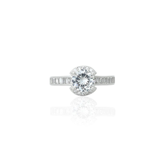 925 silver solitaire ring for women featuring a bold, statement-making design.