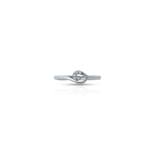 Elegant sterling silver ring for girls, perfect for any occasion