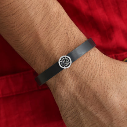 Classic Men's Silver OM Wristband