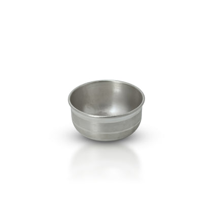 Elegant silver round bowl, perfect for any occasion