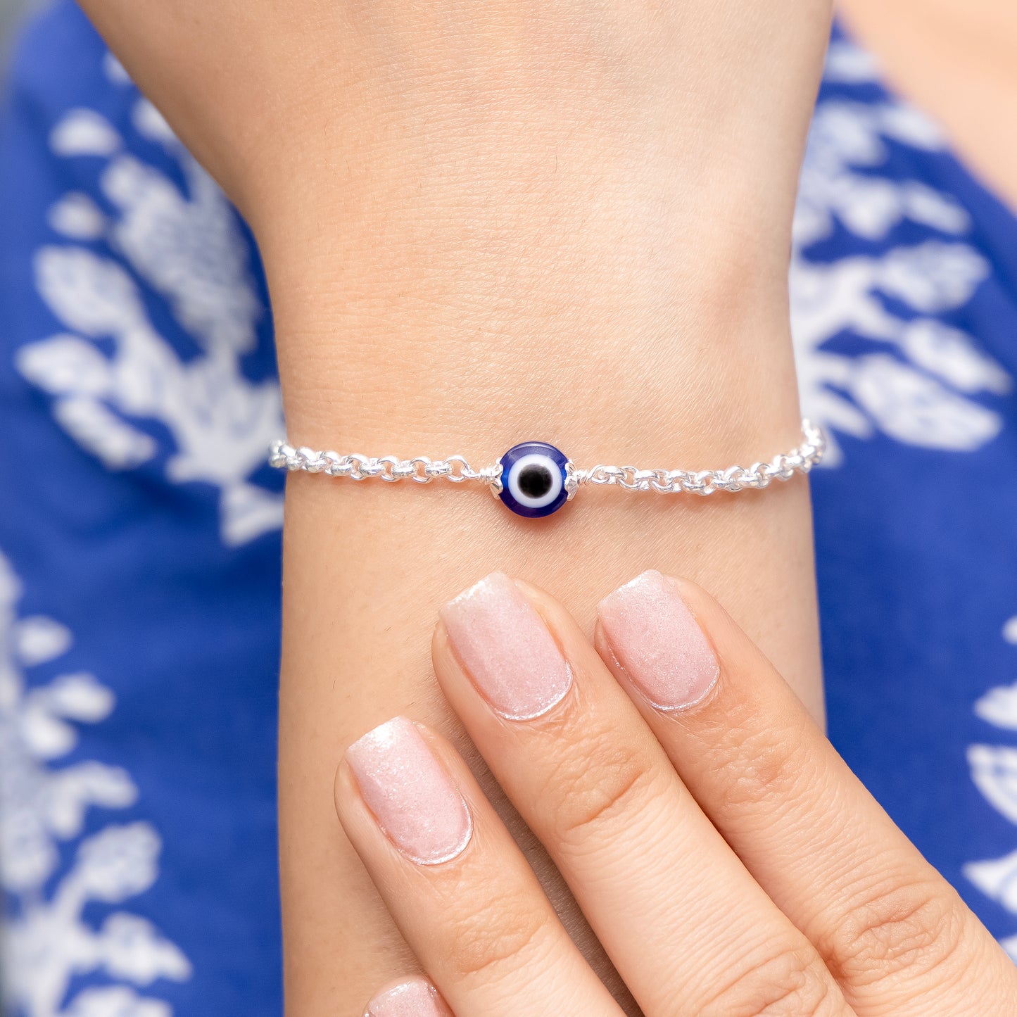 Stylish Silver Chain Bracelet with Evil Eye