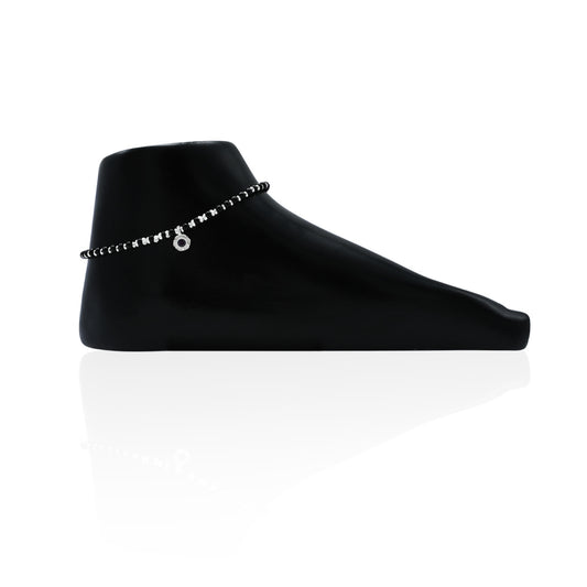 Elegant silver anklet with a striking black design, perfect for a bold and sophisticated look