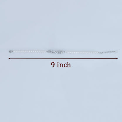 Glamorous Wedding Pearl Bracelet with Crystals