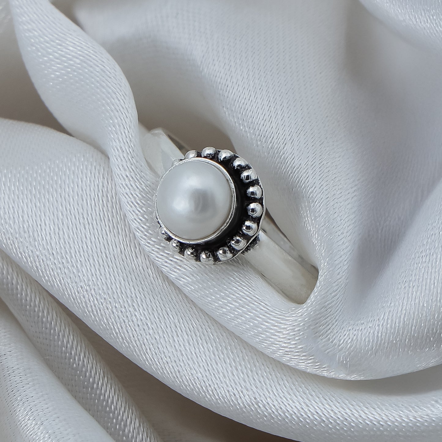 Shiny White Moti Silver Ring