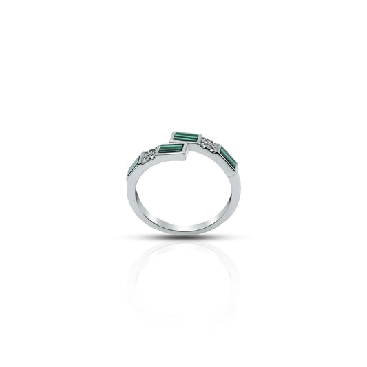 Elegant sterling silver ring with malachite for girls.