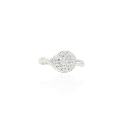 Elegant silver curved Vanki ring adorned with sparkling details for a timeless style.